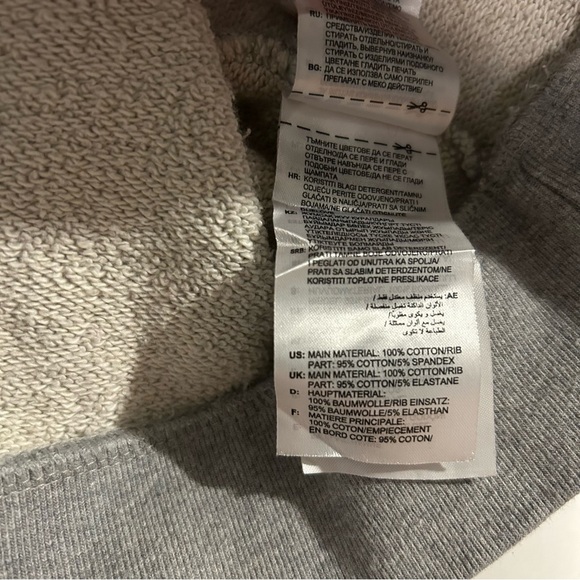 Adidas grey sweatshirt women’s size large - Picture 4 of 5